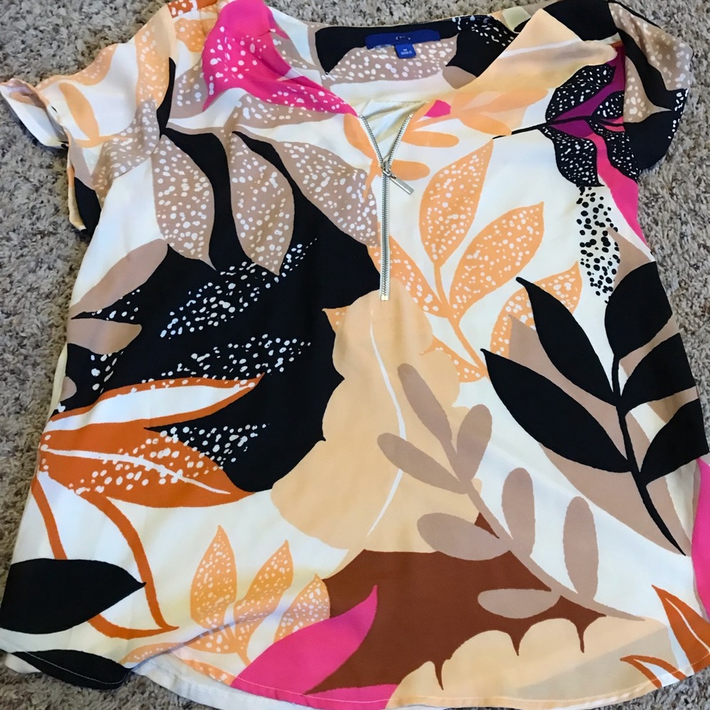 Apt 9 Top